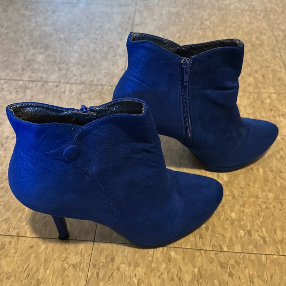 Like New cobalt Blue nubuck stiletto booties